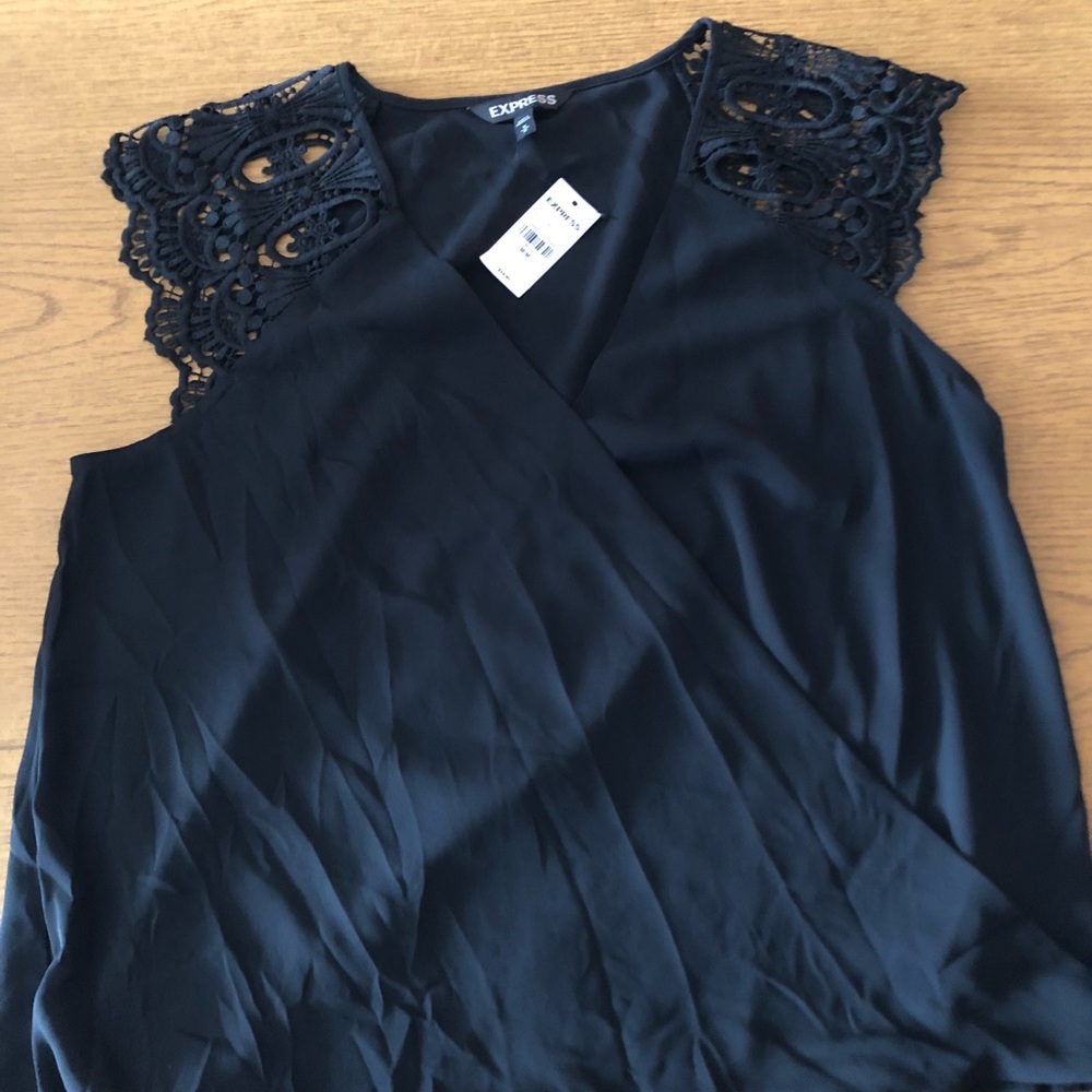 Express lace flowy top